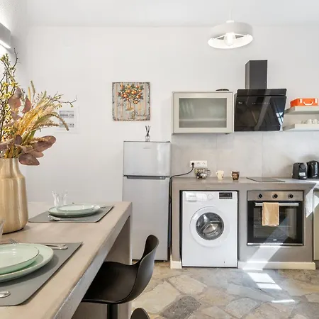 Ariston House Apartamento *