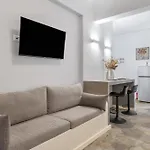 Ariston House דירה