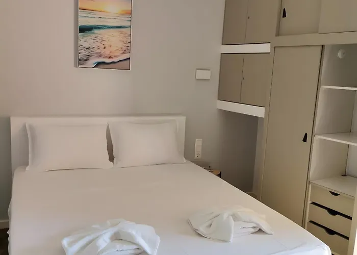 Ariston House Apartment *